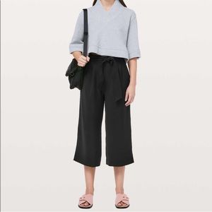 Lululemon Noir Crop Pant